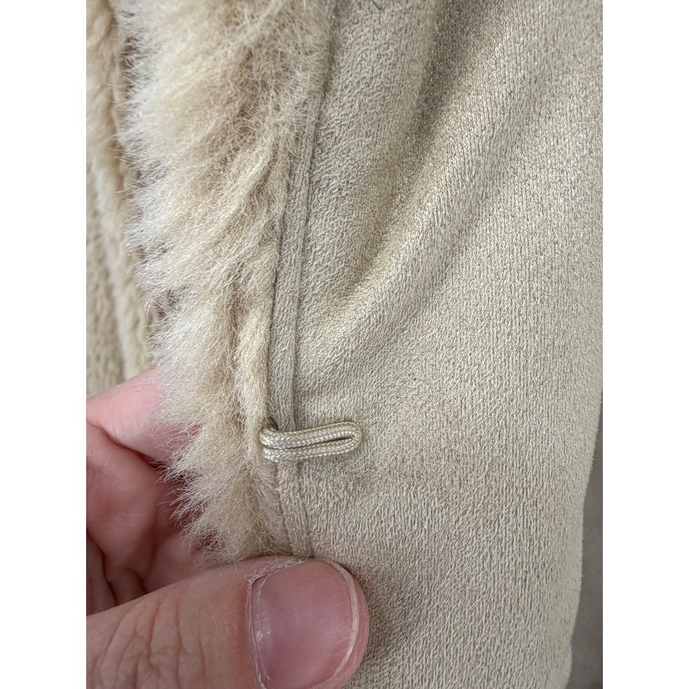 H&M Women Coat Tan Beige Teddy Faux‎ Fur Hook Eye Closure Medium - Picture 5 of 7